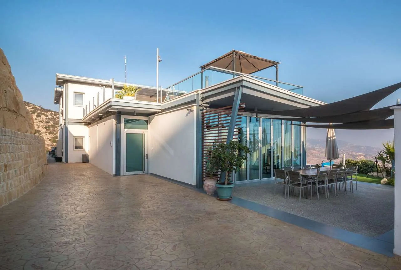 TPO Roofing: Benefits, Tips & Comparison